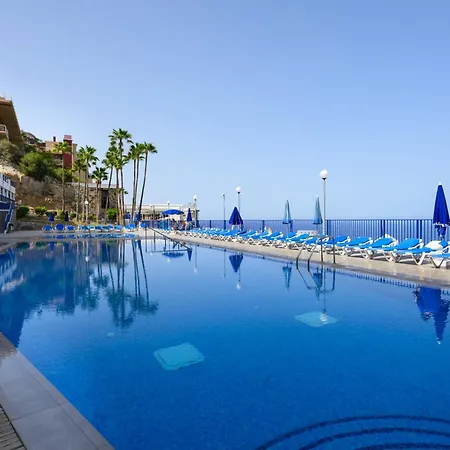 아파트 Charming With Terrace, Swimming Pool And Sea Views 타우리토