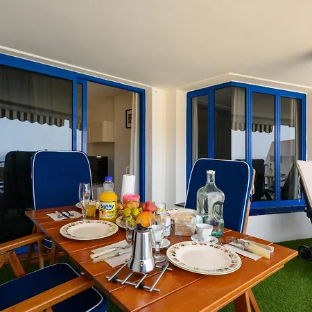 Charming With Terrace, Swimming Pool And Sea Views 아파트