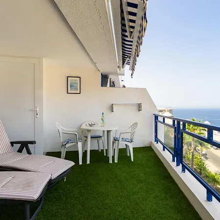 아파트 Charming With Terrace, Swimming Pool And Sea Views 타우리토