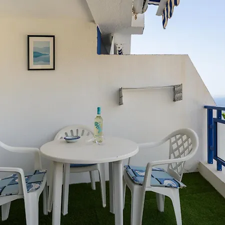 Charming With Terrace, Swimming Pool And Sea Views