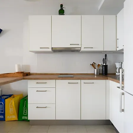 Charming With Terrace, Swimming Pool And Sea Views *